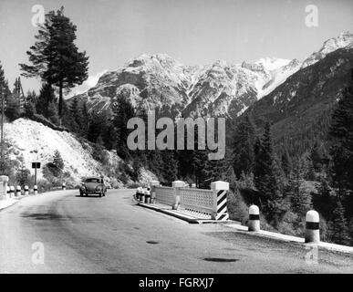 Geografia / viaggio, Italia, trasporti / trasporti, strada, strade di montagna, nelle vicinanze di Cortina d'Ampezzo, circa 1960, diritti aggiuntivi-clearences-non disponibile Foto Stock