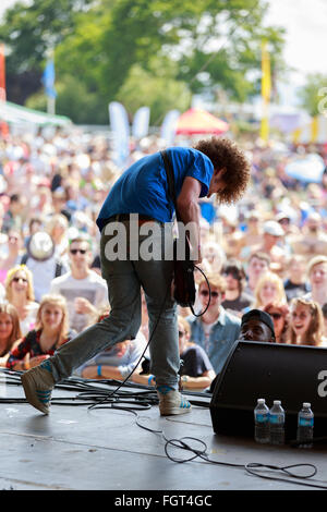 Manicomi, Villaggio Verde Musica e Arts Festival, Southend-on-Sea, Essex © Clarissa Debenham / Alamy Foto Stock