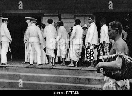 Colonialismo, colonia Samoa tedesca, capo Samoano durante la ricezione al governatore Wilhelm Solf, Apia, circa 1905, Additional-Rights-Clearences-non disponibile Foto Stock