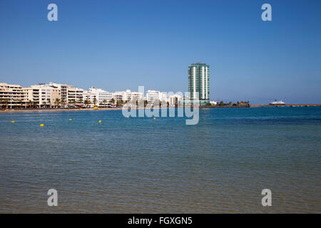 Playa del Reducto e il lungomare, Arrecife town, Lanzarote, Isole canarie, Spagna, Europa Foto Stock