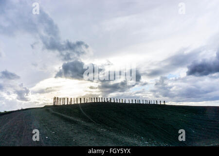 Bloccata in posizione di palo di Haniel di Bottrop, Germania, una collina artificiale, fatto di pietre, uscendo di Prosper Haniel miniera di carbone, artwork Foto Stock