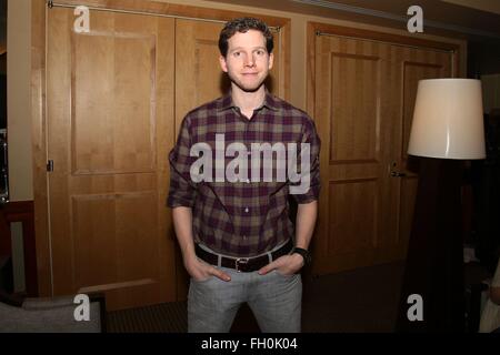 Giorno uno di BroadwayCon al New York Hilton hotel di Midtown. Dotato di: Stark Sands dove: New York New York, Stati Uniti quando: 22 Gen 2016 Foto Stock