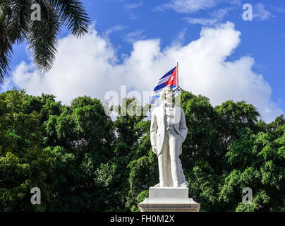 Statua del grande eroe nazionale Jose Julian Marti Perez, egli è stato un poeta e saggista, un giornalista, un philosophe rivoluzionario Foto Stock