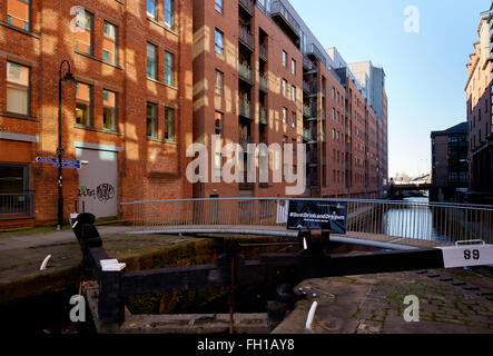 Manchester, Regno Unito - 15 Febbraio 2016: La Hacienda Apartments sul sito del famoso Manchester Hacienda nightclub oltre a TIB L Foto Stock