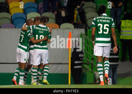 Sporting ganha por 2-0 ao Boavista e garante o primeiro lugar na portuguesa primeira liga.Lisbona, Portogallo, sulla fev 18, 2016. (Foto di Gonçalo Silva) Foto Stock