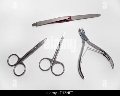 Manicure Set: Unghia Pinza, forbici dritte; cuticola (Forbici Forbici unghie piegato), nailfile Foto Stock