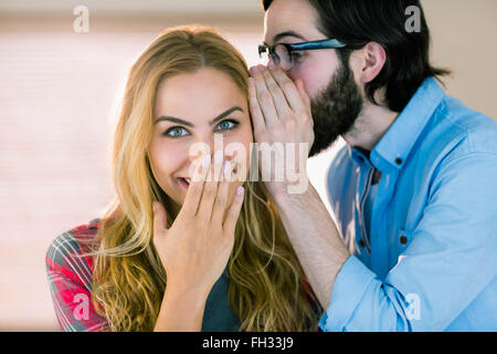 Il team Creative spettegolare Foto Stock