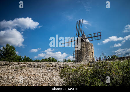 Francia, Alphonse Daudet il mulino a vento in Fontvieille Foto Stock