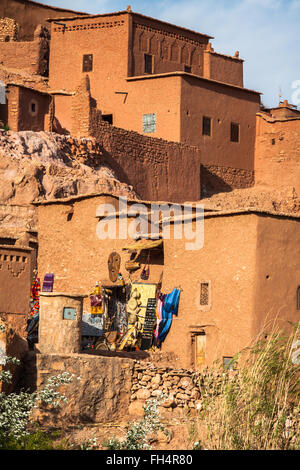 La parte del castello di Ait Benhaddou, una città fortificata, ex caravan via dal Sahara a Marrakech. Patrimonio Mondiale dell'UNESCO, M Foto Stock