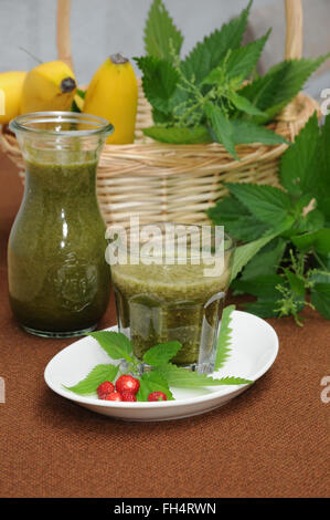 Ortica smoothie Foto Stock