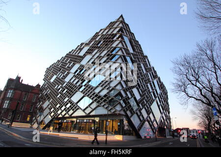 Il Diamante edificio nel centro della città di Sheffield, Yorkshire, Regno Unito - 2016 Foto Stock