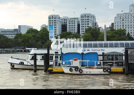 Imbarcazioni al Festival Pier in Londra, Regno Unito Foto Stock