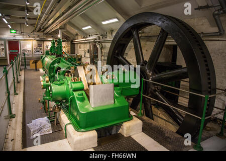 Macchinari sul display a Bradford Industrial Museum, Bradford, West Yorkshire, Regno Unito Foto Stock