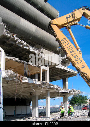 Demolizione del Tricorno centro shopping di Portsmouth Inghilterra Regno Unito Foto Stock