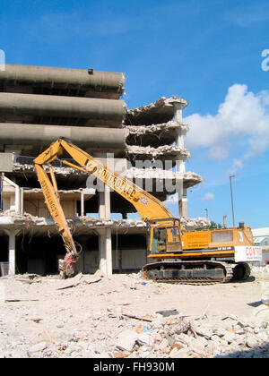 Demolizione del Tricorno centro shopping di Portsmouth Inghilterra Regno Unito Foto Stock