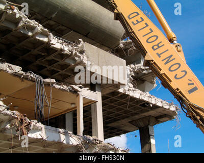 Demolizione del Tricorno centro shopping di Portsmouth Inghilterra Regno Unito Foto Stock