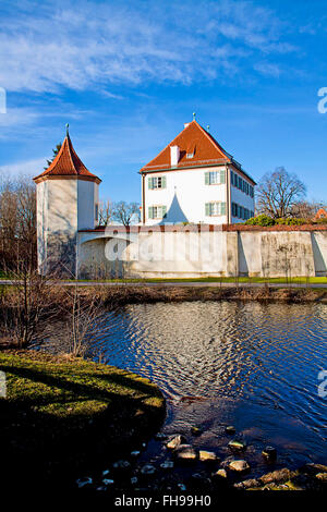 Monaco di Baviera, Germania: il castello di Blutenburg, costruita sulle rive del fiume Wuerm come moated il castello nel XIV secolo Foto Stock
