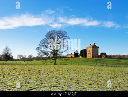 Torre Kirkandrews, casa fortificata a Kirkandrews-su-Esk, Cumbria, England Regno Unito Foto Stock