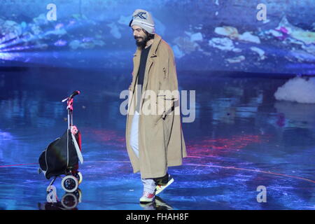 Napoli, Italia. Il 23 febbraio, 2016. Gino fastidio durante lo show televisivo 'Made in Sud' in Italia. Gli ospiti durante lo show televisivo 'Made in Sud". © Salvatore Esposito/Pacific Press/Alamy Live News Foto Stock