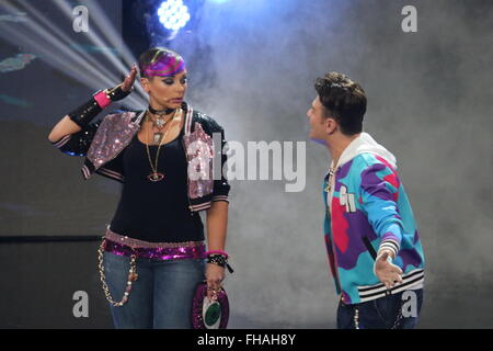 Napoli, Italia. Il 23 febbraio, 2016. Il duo di Arteteca durante lo show televisivo 'Made in Sud' in Italia. Gli ospiti durante lo show televisivo 'Made in Sud". © Salvatore Esposito/Pacific Press/Alamy Live News Foto Stock