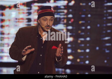 Napoli, Italia. Il 23 febbraio, 2016. Paolo Caiazzo durante lo show televisivo 'Made in Sud' in Italia. Gli ospiti durante lo show televisivo 'Made in Sud". © Salvatore Esposito/Pacific Press/Alamy Live News Foto Stock