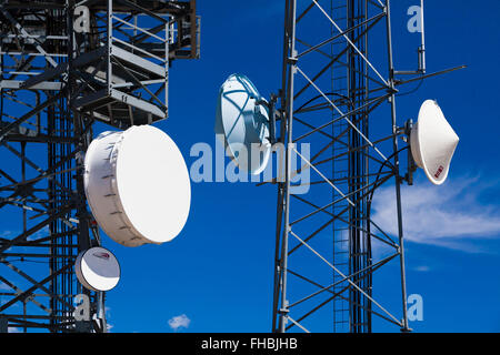 Una trasmissione wireless da torre a lobo punto sulla Divisione Continentale - Colorado Rockies Foto Stock