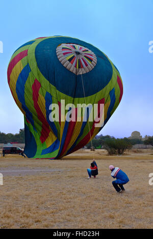 Giri in mongolfiera sono offerti da Coyote avventure in San Miguel De Allende, Messico Foto Stock