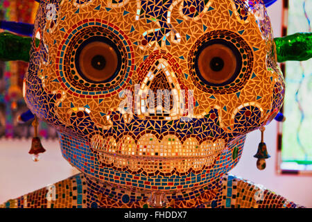 Piastrella da CATRINA ANADO MCLAUCHLIN PRESSO LA CASA DE LAS RANAS NELLA CAPPELLA DI JIMMY RAY - San Miguel De Allende, Messico Foto Stock