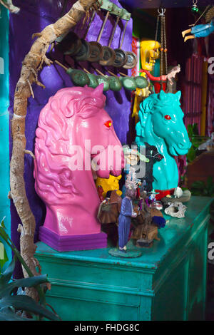 Art display a casa della piastrella artista ANADO MCLAUCHLIN PRESSO LA CASA DE LAS RANAS E LA CAPPELLA DI JIMMY RAY - SAN MIGUEL DE TUTTI Foto Stock
