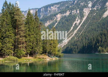 Lago di Tovel, Dolomiti di Brenta, Trentino-Alto Adige, Italia Foto Stock