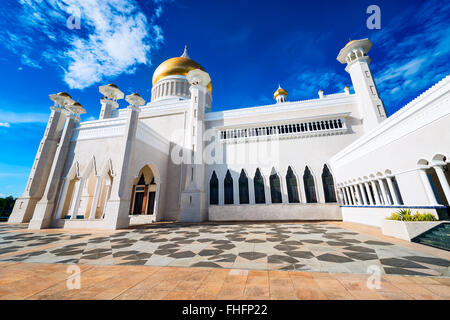 Masjid Sultan Omar Ali Saifuddin Moschea e Royal Barge in bsb, Bandar Seri Begawan, Brunei. Foto Stock