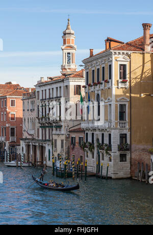 Il Grand Canal, Venezia vista dal Ponte di Rialto Foto Stock