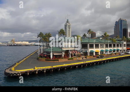 Aloha Tower Marketplace pier, Honolulu Oahu, Hawaii, STATI UNITI D'AMERICA Foto Stock