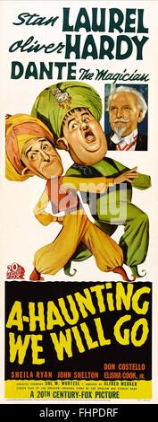 STAN LAUREL e Oliver Hardy POSTER, A-HAUNTING ANDREMO, 1942 Foto Stock