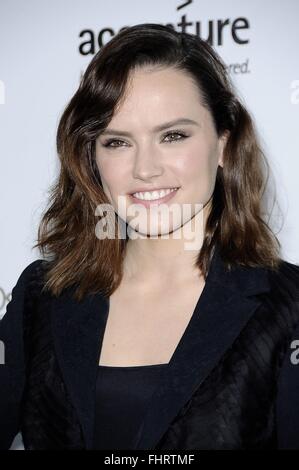 Los Angeles, CA, Stati Uniti d'America. Il 25 febbraio, 2016. Daisy Ridley presso gli arrivi per Oscar Wilde: onorare Irish iscritto nel film, Bad Robot, Los Angeles, CA, 25 febbraio 2016. Credito: Michael Germana/Everett raccolta/Alamy Live News Foto Stock