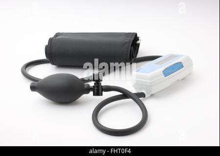 Dispositivo di misurazione della pressione sanguigna Foto Stock