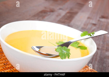 La carota minestra in crema. Foto Stock