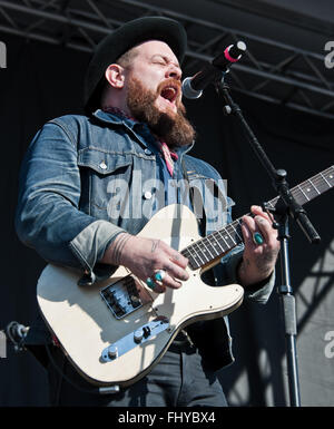 Philadelphia, Pennsylvania, USA. Il 31 gennaio, 2016. Nathaniel Rateliff esegue a Radio 1045 Inceppamento Invernali 2016 a XFINITY Live! Foto Stock