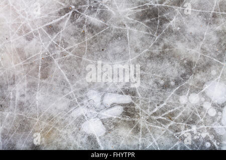 Sfondo naturale - ghiaccio frantumato su pozza congelati in inverno freddo giorno Foto Stock