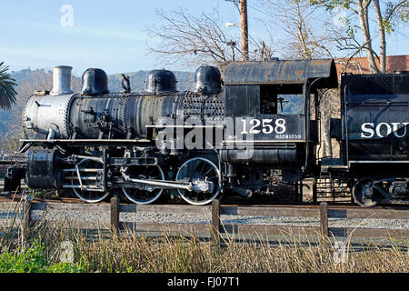 SP 1258 0-6-0 locomotiva a vapore sul display in Martinez, California Foto Stock