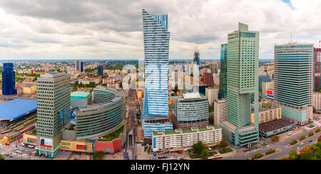 Vista aerea della città moderna a Varsavia, Polonia Foto Stock