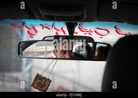 Taxi driver - rubrica a Ramallah - PALESTINA - palestinesi nei territori occupati Foto Stock