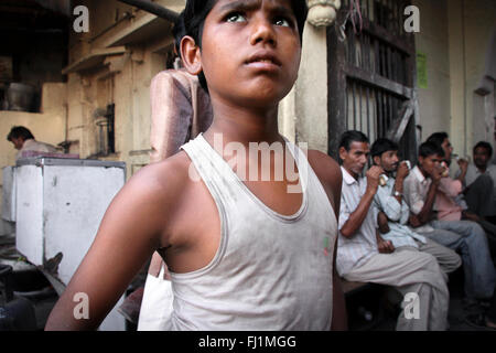 Bambino lavorando in Jodhpur , India Foto Stock