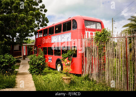 Guscio di Double Decker Fish & Chips, West Coast Village, Jolly Harbour, Antigua Foto Stock