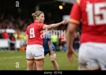 La Gnoll, Wales, Regno Unito. 28 Feb, 2016. - Galles v Francia - Donne RBS 6 Nazioni 2016 - Keria Bevan del Galles Credito: Samuel Bay/Alamy Live News Foto Stock