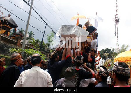 Cerimonia di cremazione , Ngaben , Pitra Yadyna , Pelebon a Bali , Indonesia Foto Stock