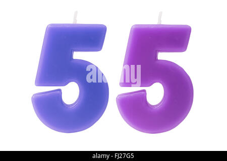 Colorato candeline di compleanno a forma di numero 55 su sfondo bianco Foto Stock