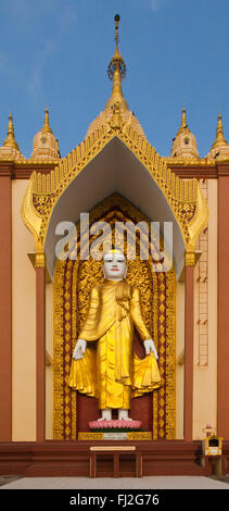 Una grande statua del Buddha - BAGO, MYANMAR Foto Stock