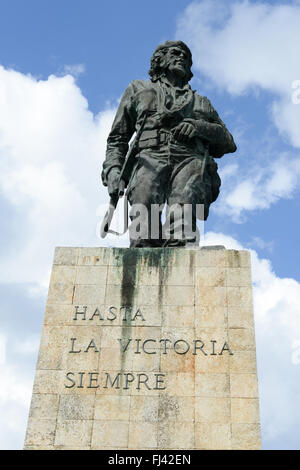 Che Guevara statua e il mausoleo nella Piazza della Rivoluzione di Santa Clara a Cuba Foto Stock