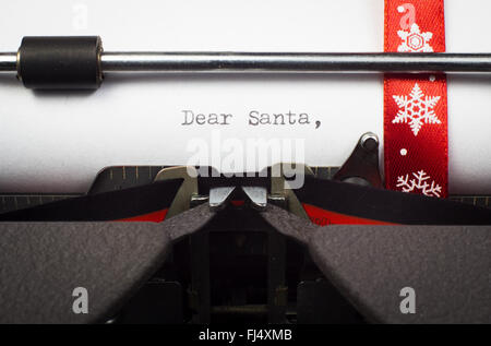 'Dear Santa " lettera su una macchina da scrivere Foto Stock